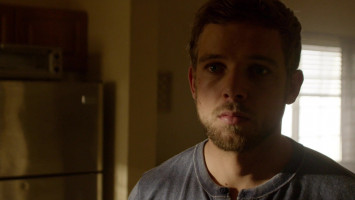 Max Thieriot photo #