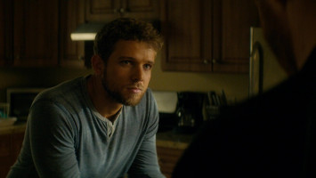 Max Thieriot photo #