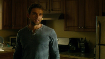 Max Thieriot photo #