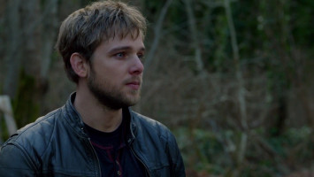 Max Thieriot photo #