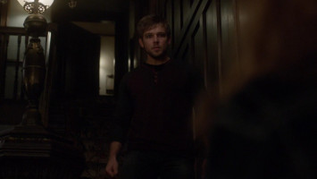 Max Thieriot photo #