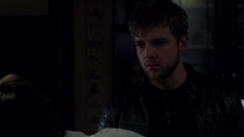 photo 4 in Max Thieriot gallery [id1242693] 2020-12-10