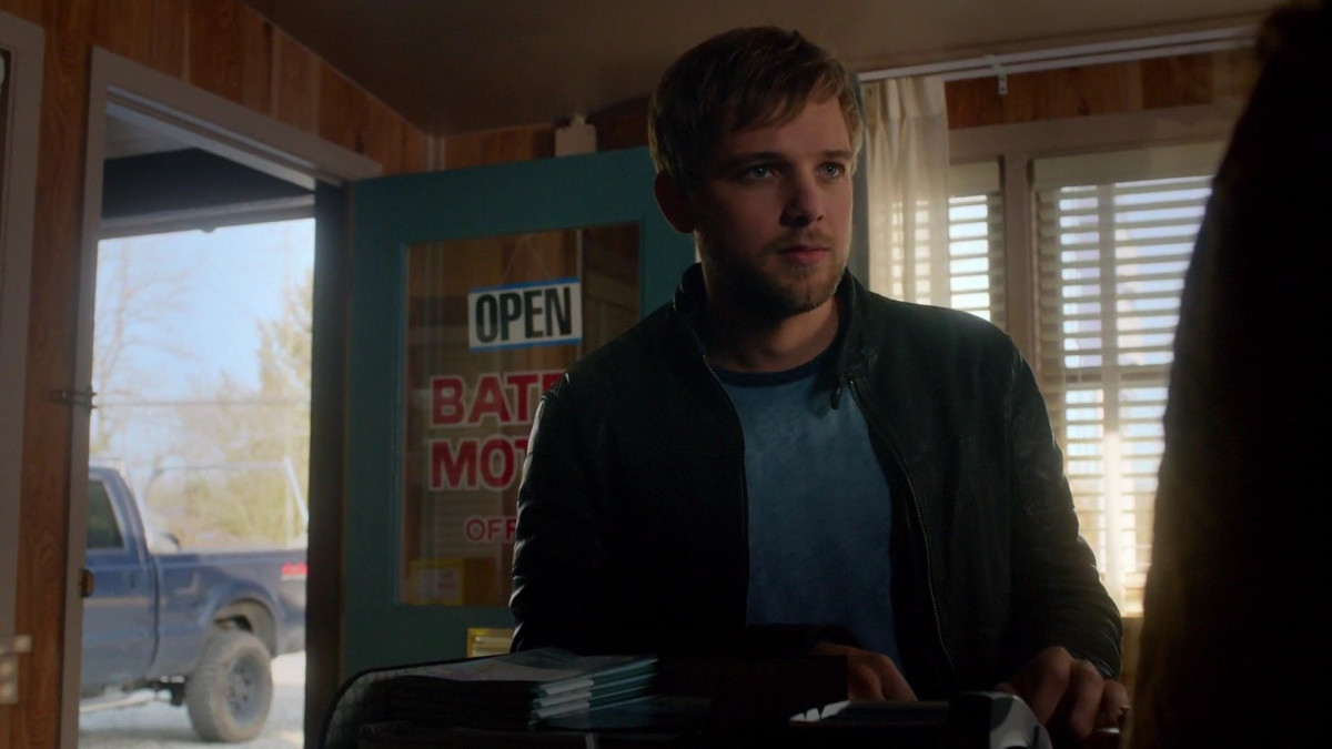 Max Thieriot: pic #1255519