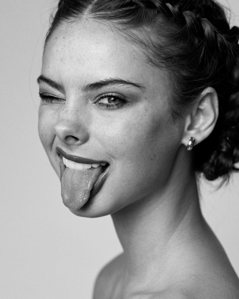Meika Woollard: pic #1372744