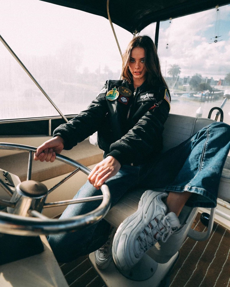 Meika Woollard: pic #1216872