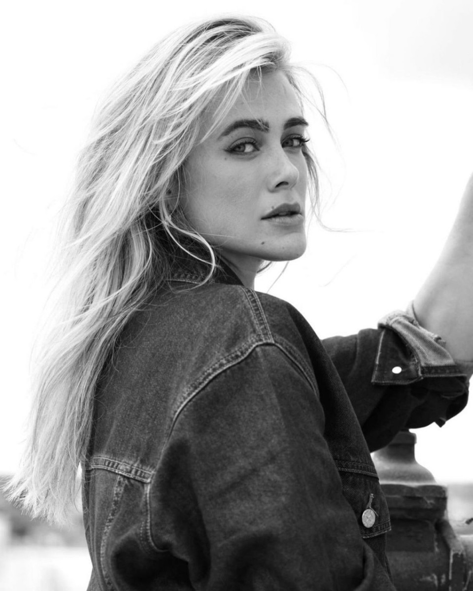 Melissa Roxburgh: pic #1336149