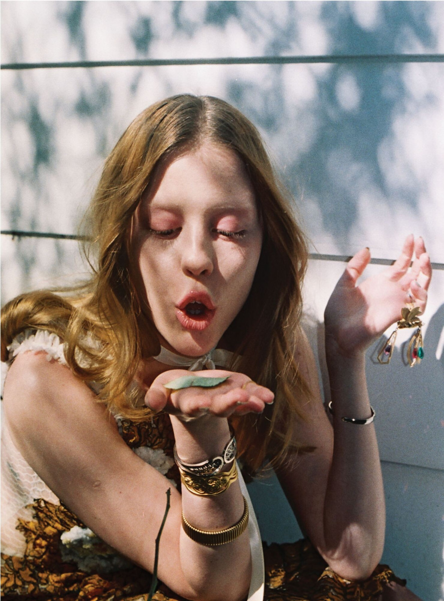 Mia Goth: pic #1349040