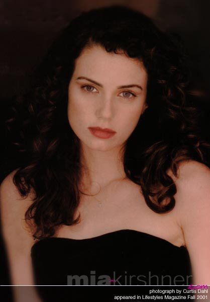 Mia Kirshner: pic #95669