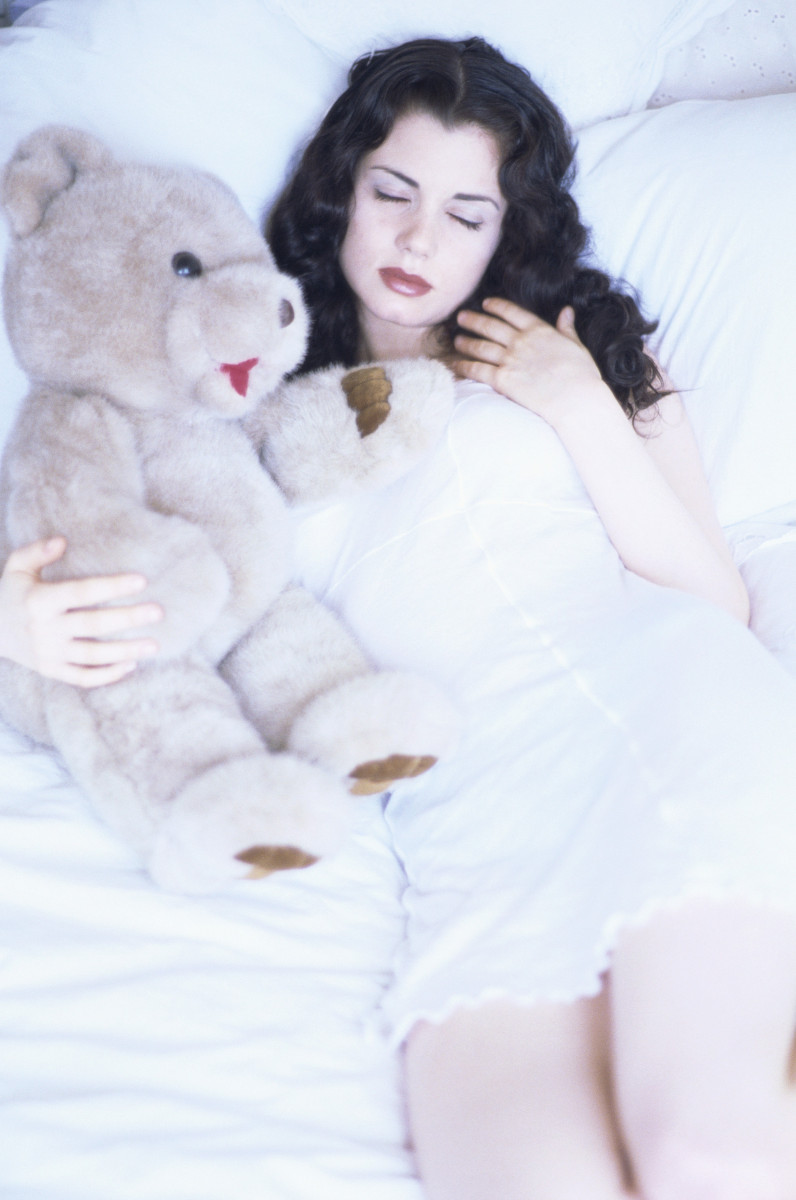 Mia Kirshner: pic #44149