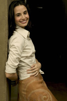 Mia Maestro photo #