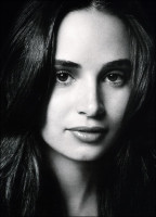 Mia Maestro photo #