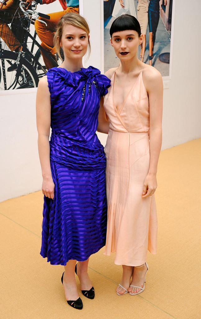 Mia Wasikowska: pic #421405