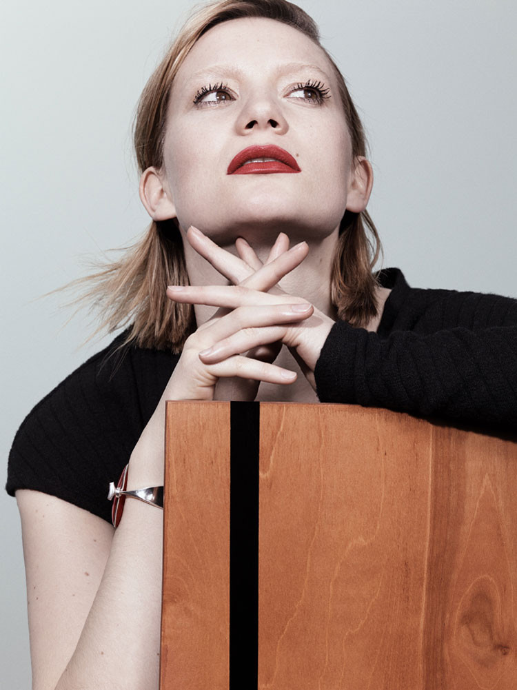 Mia Wasikowska: pic #717531