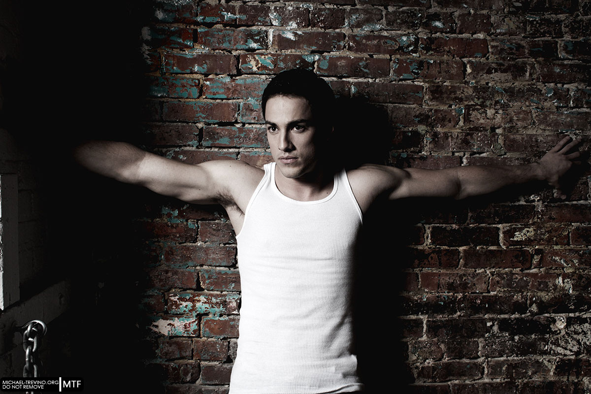 Michael Trevino: pic #416810