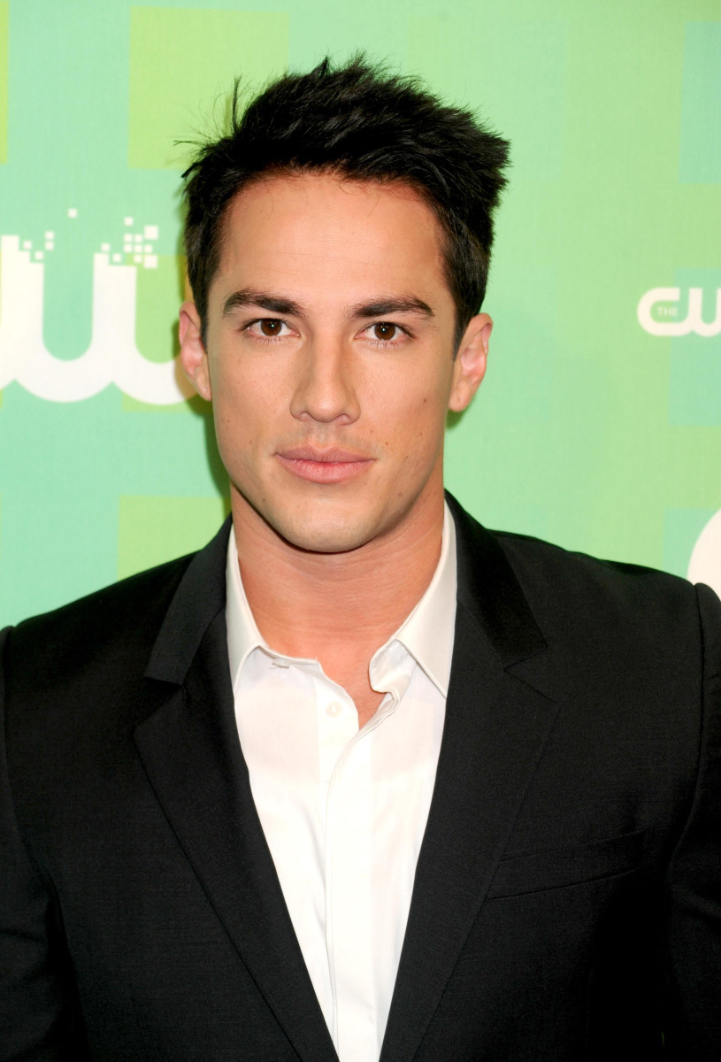 Michael Trevino: pic #491662