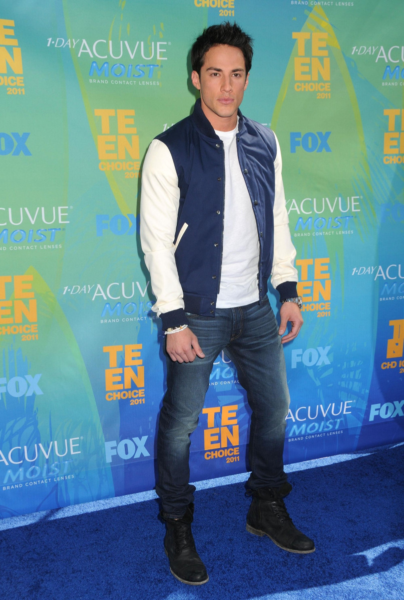 Michael Trevino: pic #449882