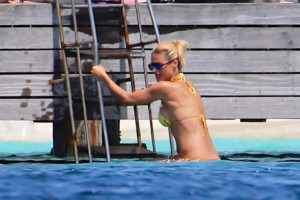 Michelle Hunziker photo #