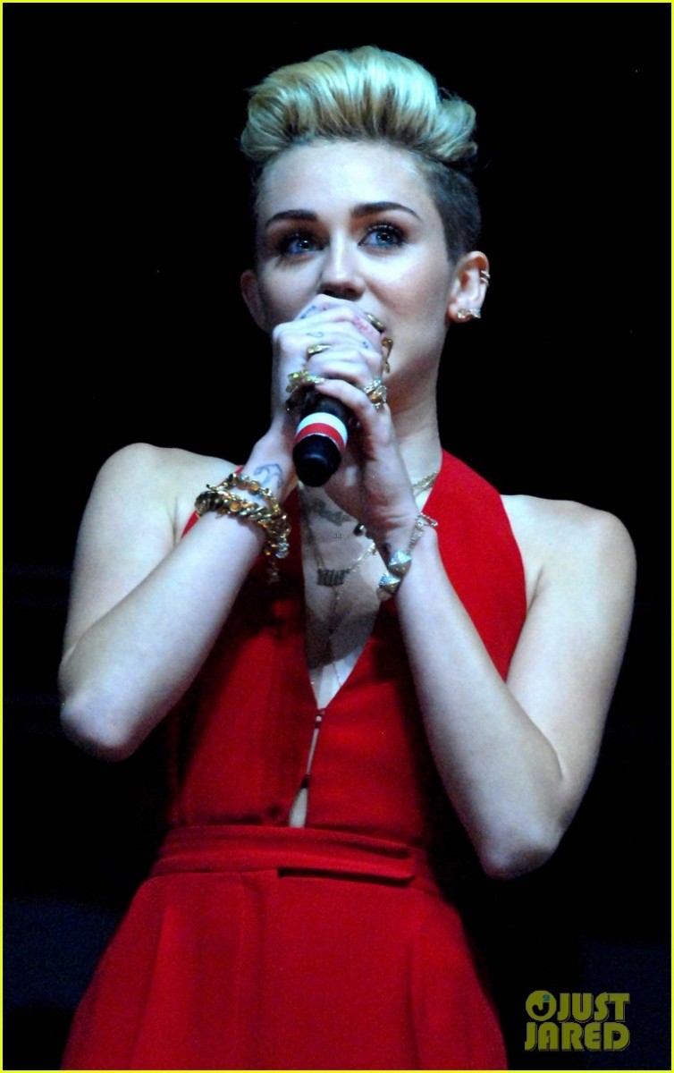 Miley Cyrus: pic #622144