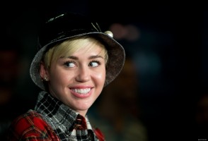 Miley Cyrus photo #