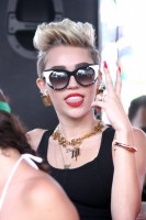 Miley Cyrus photo #