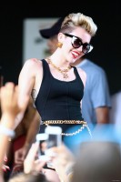 Miley Cyrus photo #