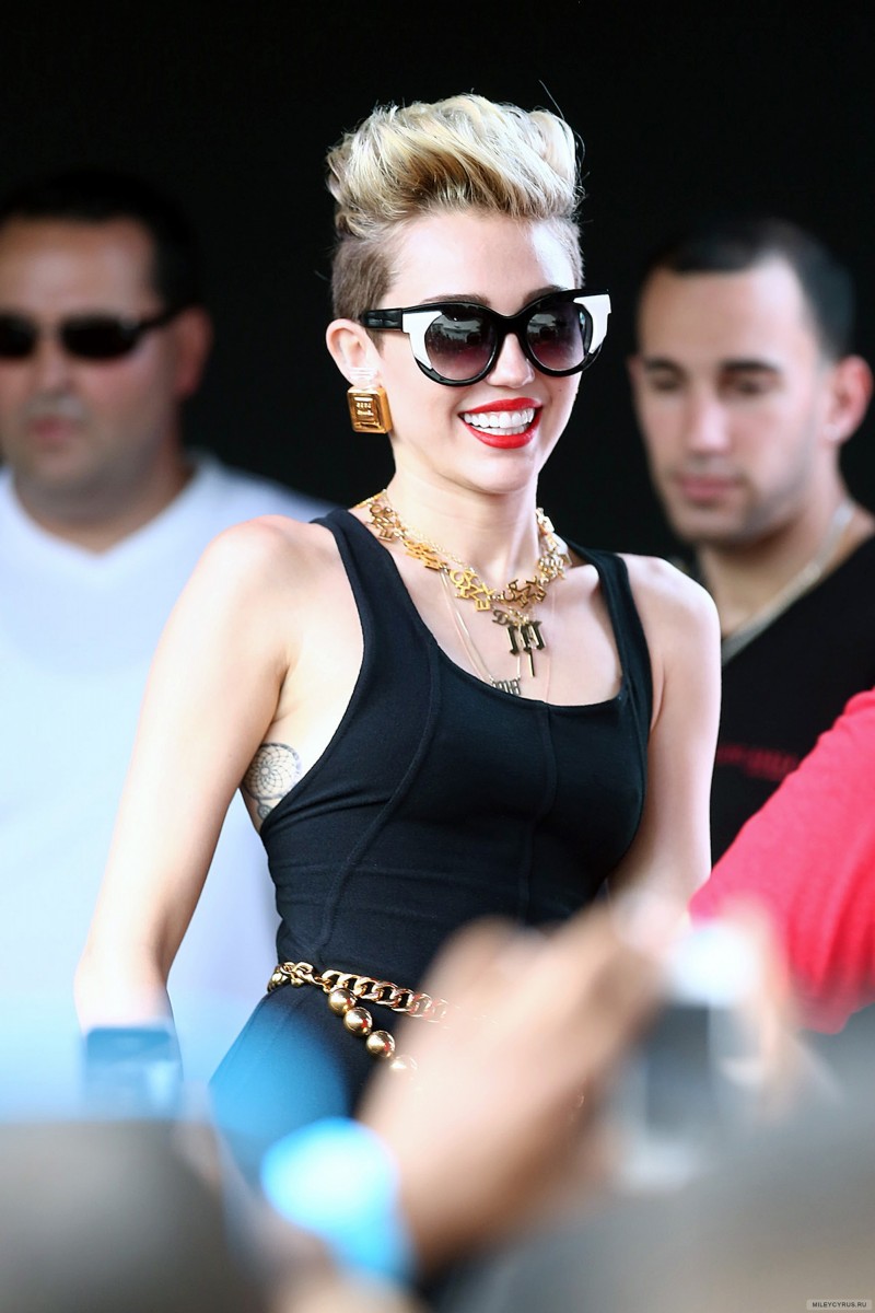 Miley Cyrus: pic #622535