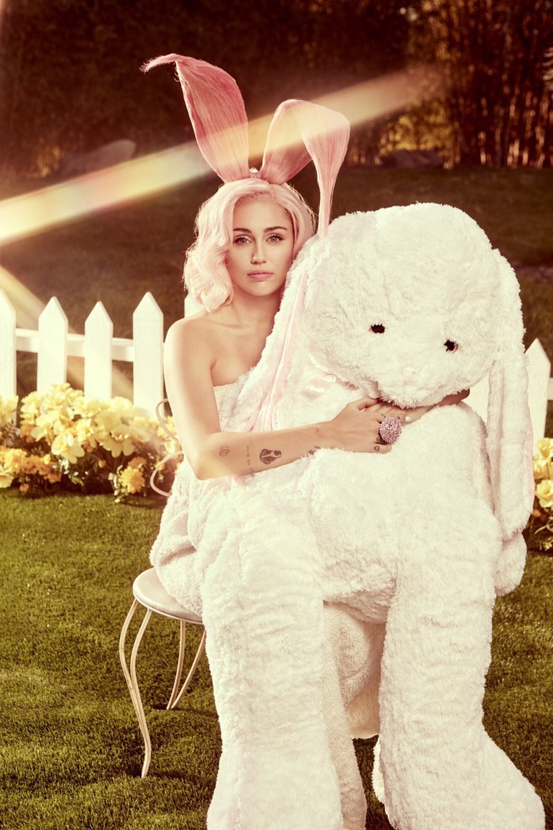 Miley Cyrus: pic #1025397