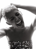 Miley Cyrus photo #