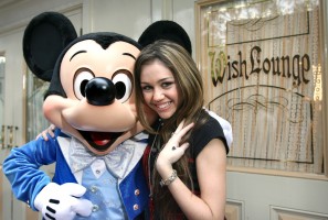 photo 13 in Miley Cyrus gallery [id160976] 2009-06-04