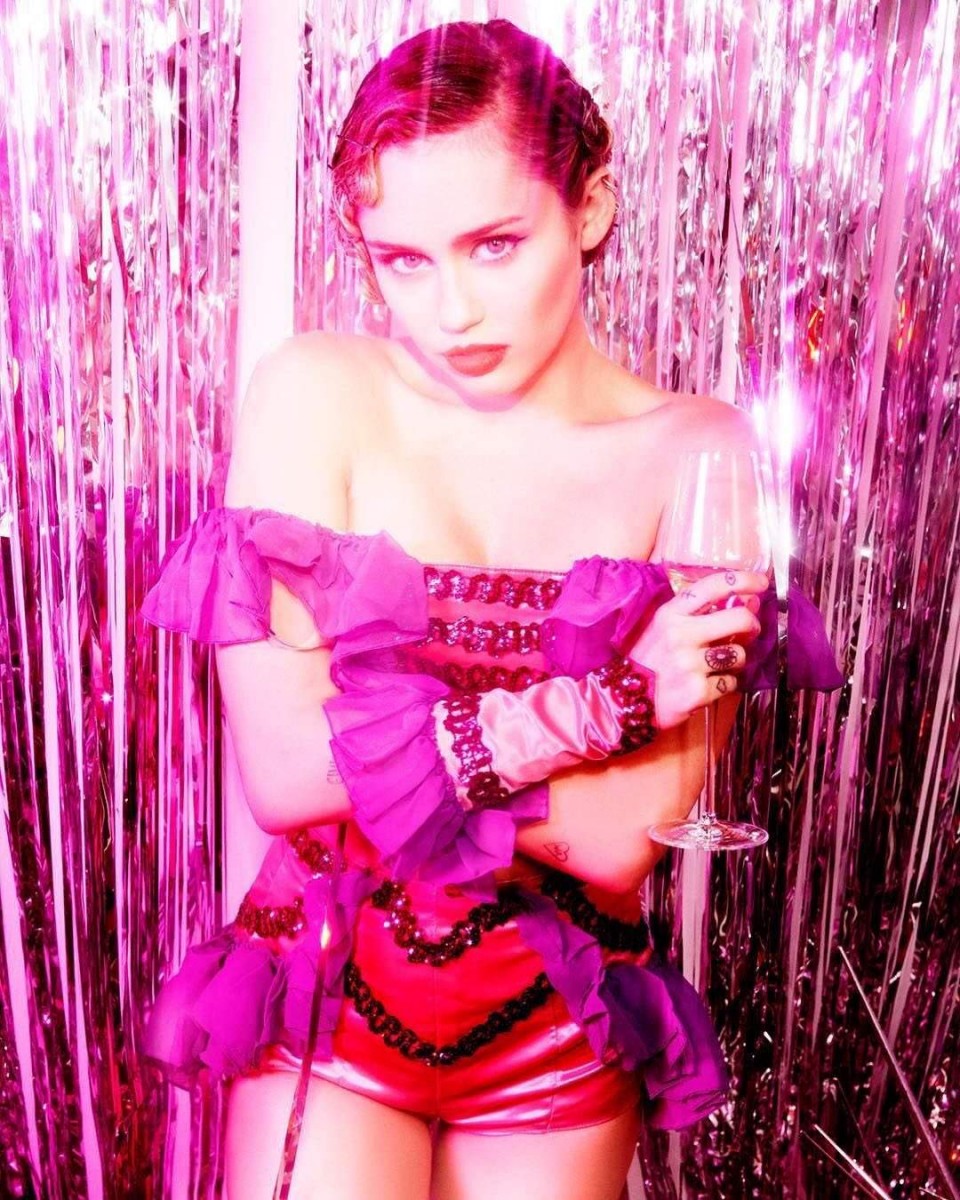 Miley Cyrus: pic #1015122