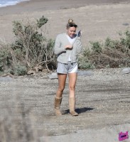 Miley Cyrus pic #1021117