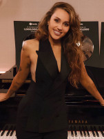 Miley Cyrus photo #