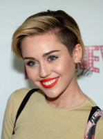 Miley Cyrus photo #