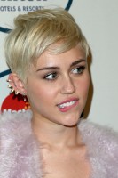 Miley Cyrus photo #