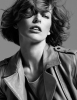 Milla Jovovich photo #