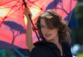 Milla Jovovich photo #