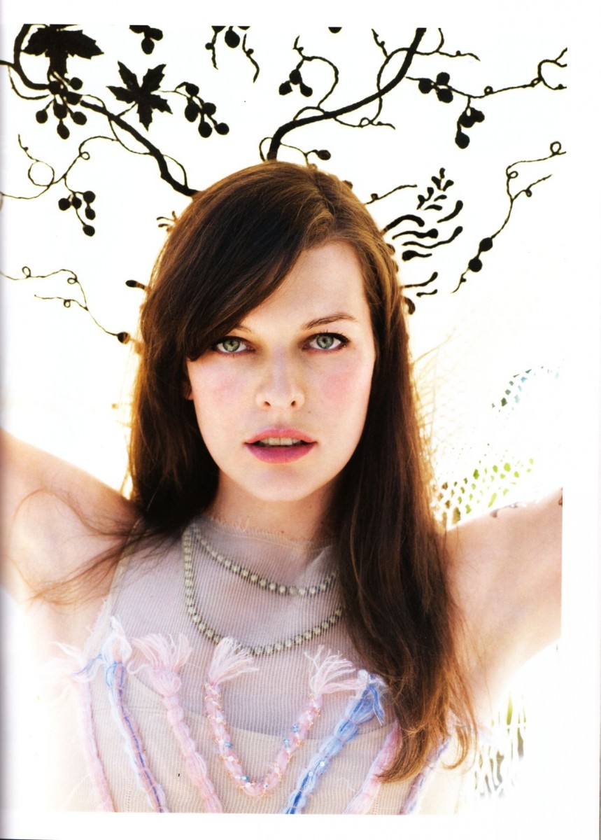 Milla Jovovich: pic #142956