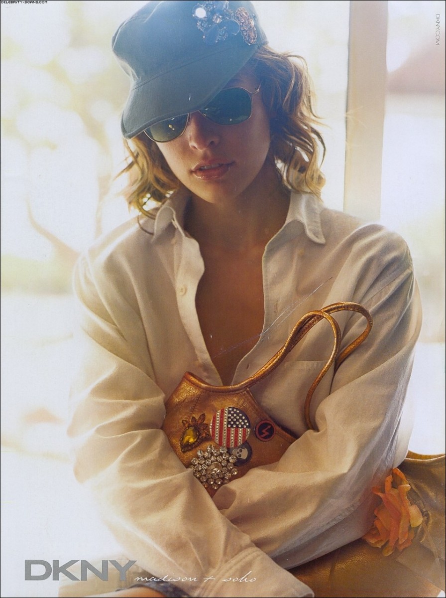 Milla Jovovich: pic #20341