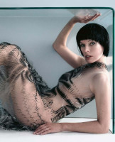 Milla Jovovich photo #