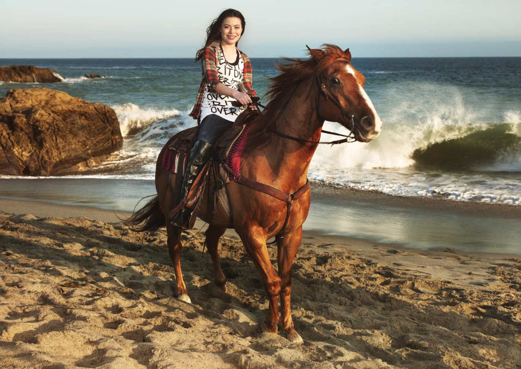 Miranda Cosgrove: pic #348809