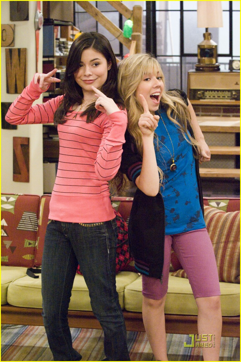 Miranda Cosgrove: pic #179672