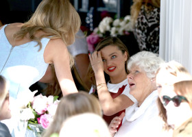 Miranda Kerr photo #