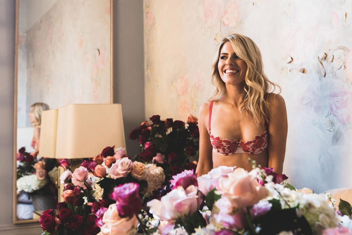 Mollie King: pic #1010548