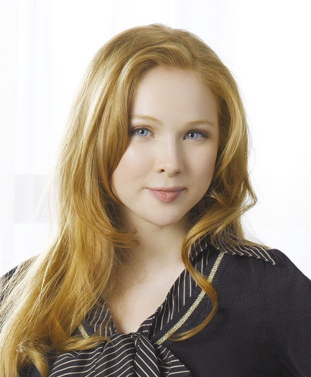 Molly C. Quinn: pic #659888