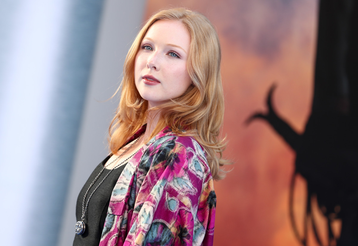 Molly C. Quinn: pic #937651