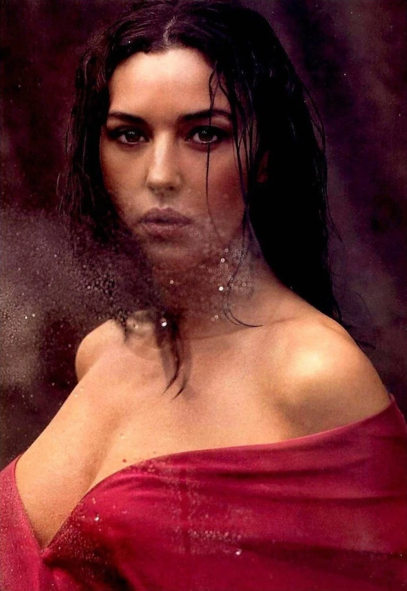 Monica Bellucci: pic #1308397