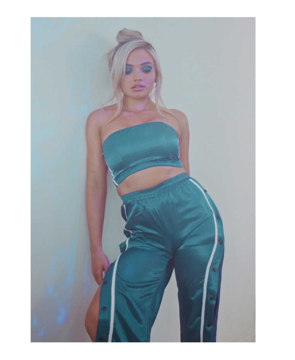 Natalie Alyn Lind: pic #1028037