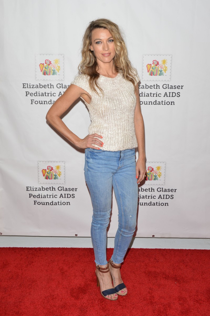 Natalie Zea: pic #976260