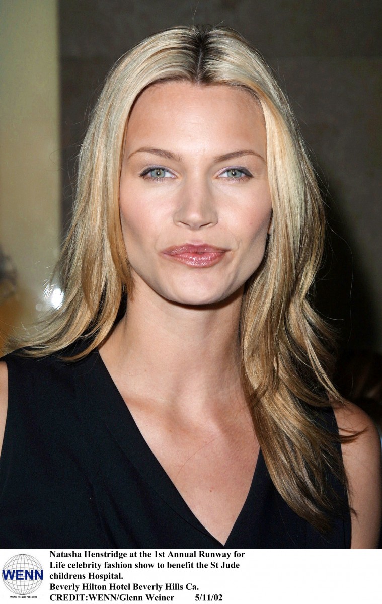 Natasha Henstridge: pic #220834