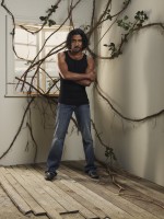 Naveen Andrews photo #